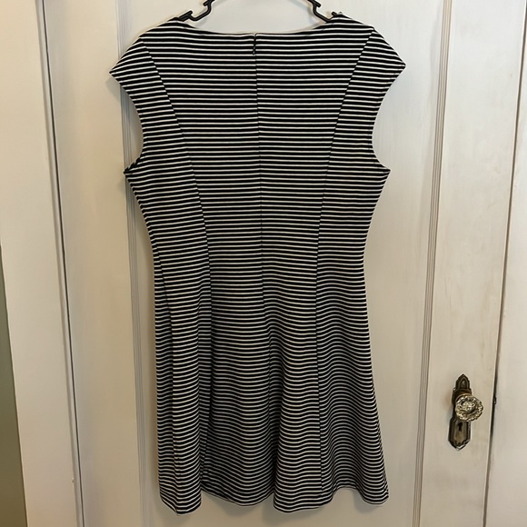 Black and White Striped GAP Dress (Size 12) - Picture 2 of 5